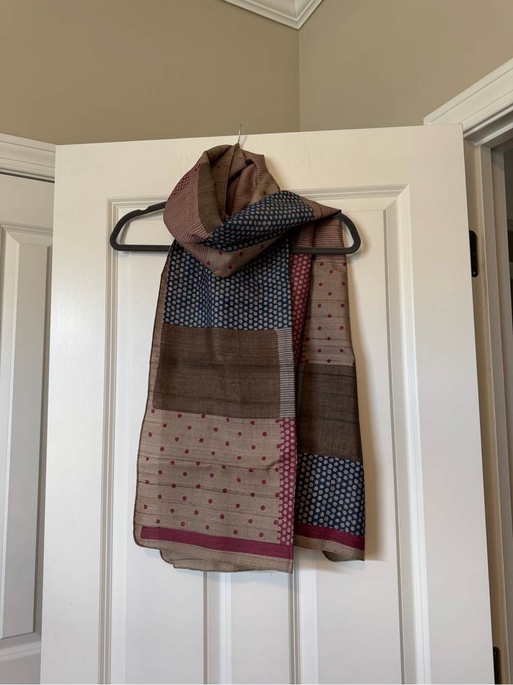 NWT FabIndia Brown Raw Silk Scarf - Picture 5 of 6